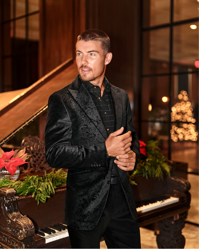 Shoppable lookbook image - 2