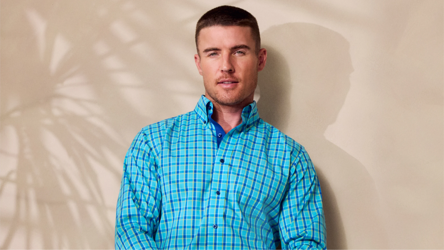 Shoppable lookbook image - 9