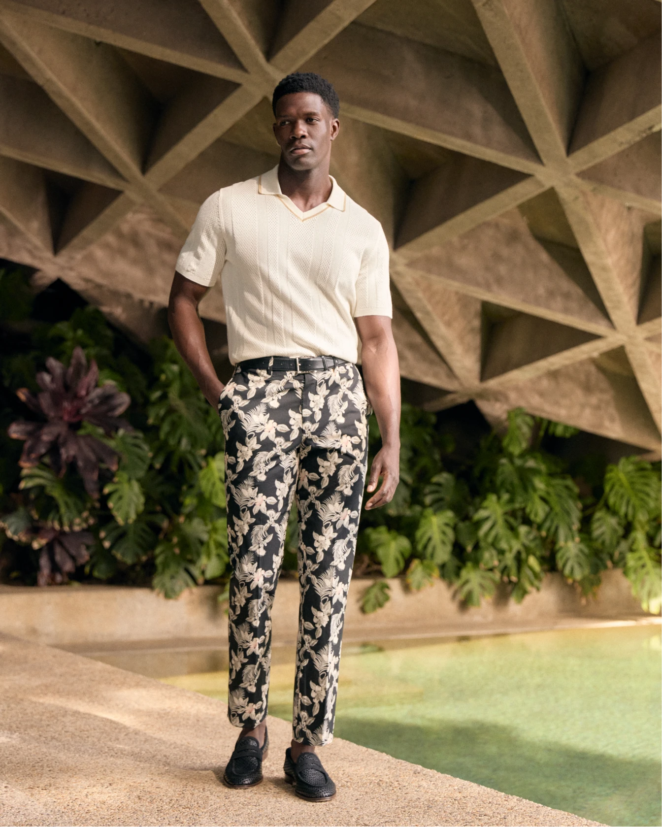 Shoppable lookbook image - 10