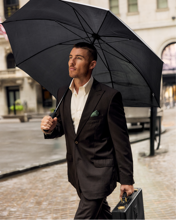 Shoppable lookbook image - 12