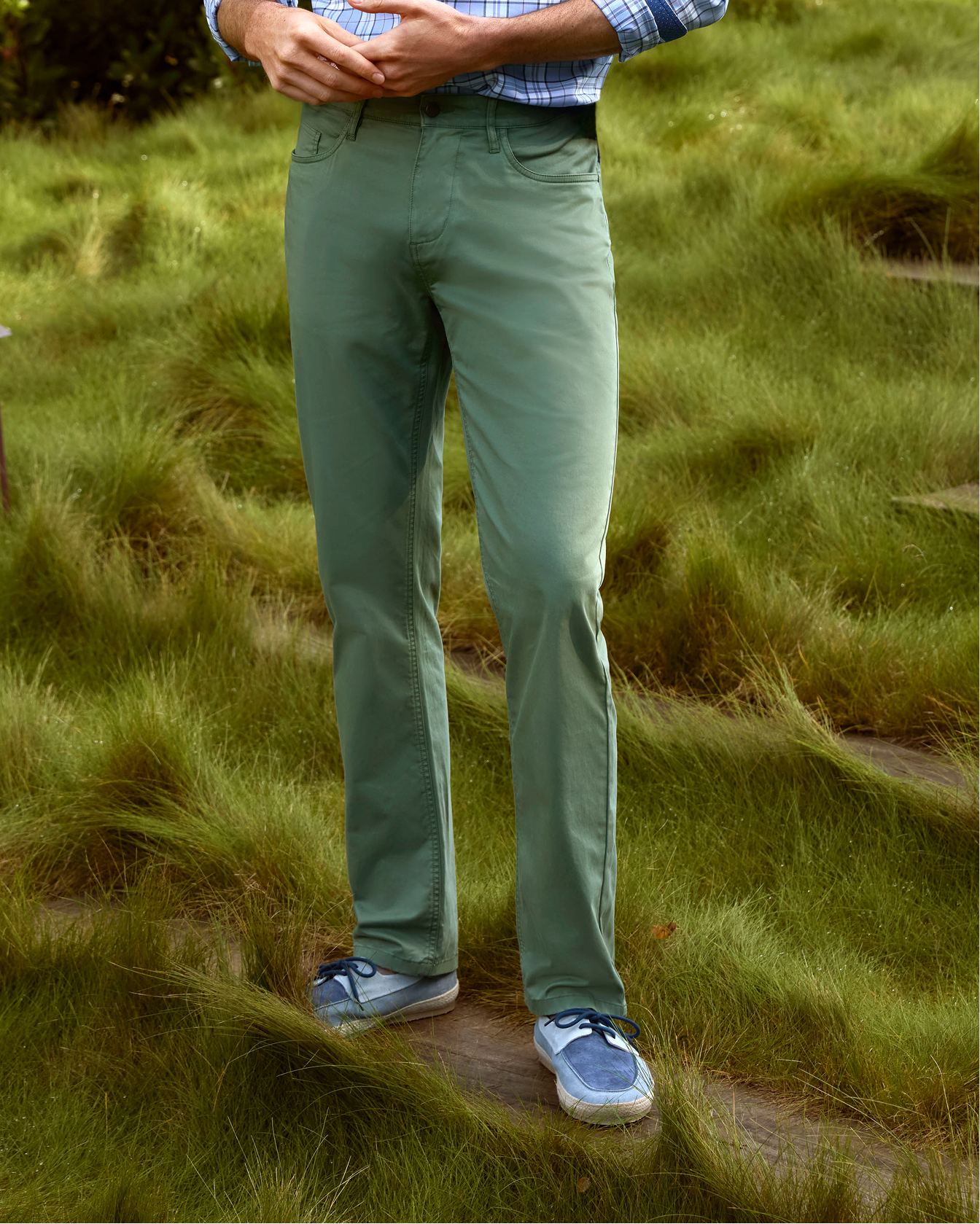 Shoppable lookbook image - 14