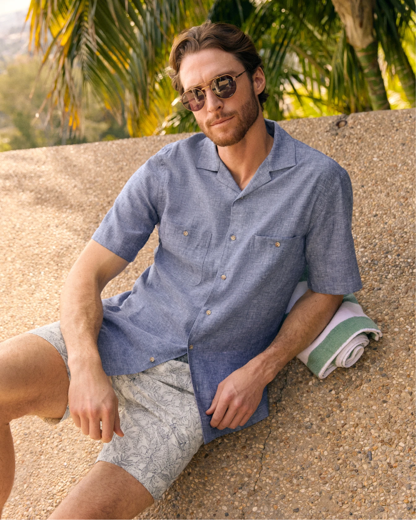 Shoppable lookbook image - 14