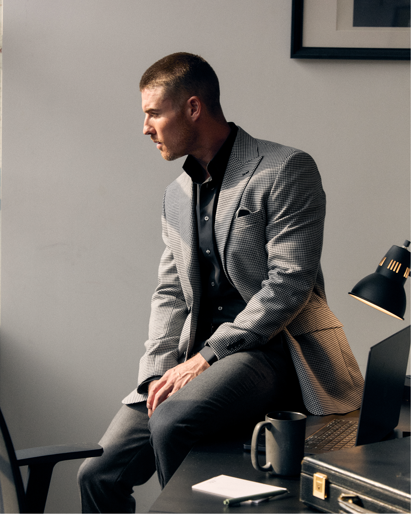 Shoppable lookbook image - 16