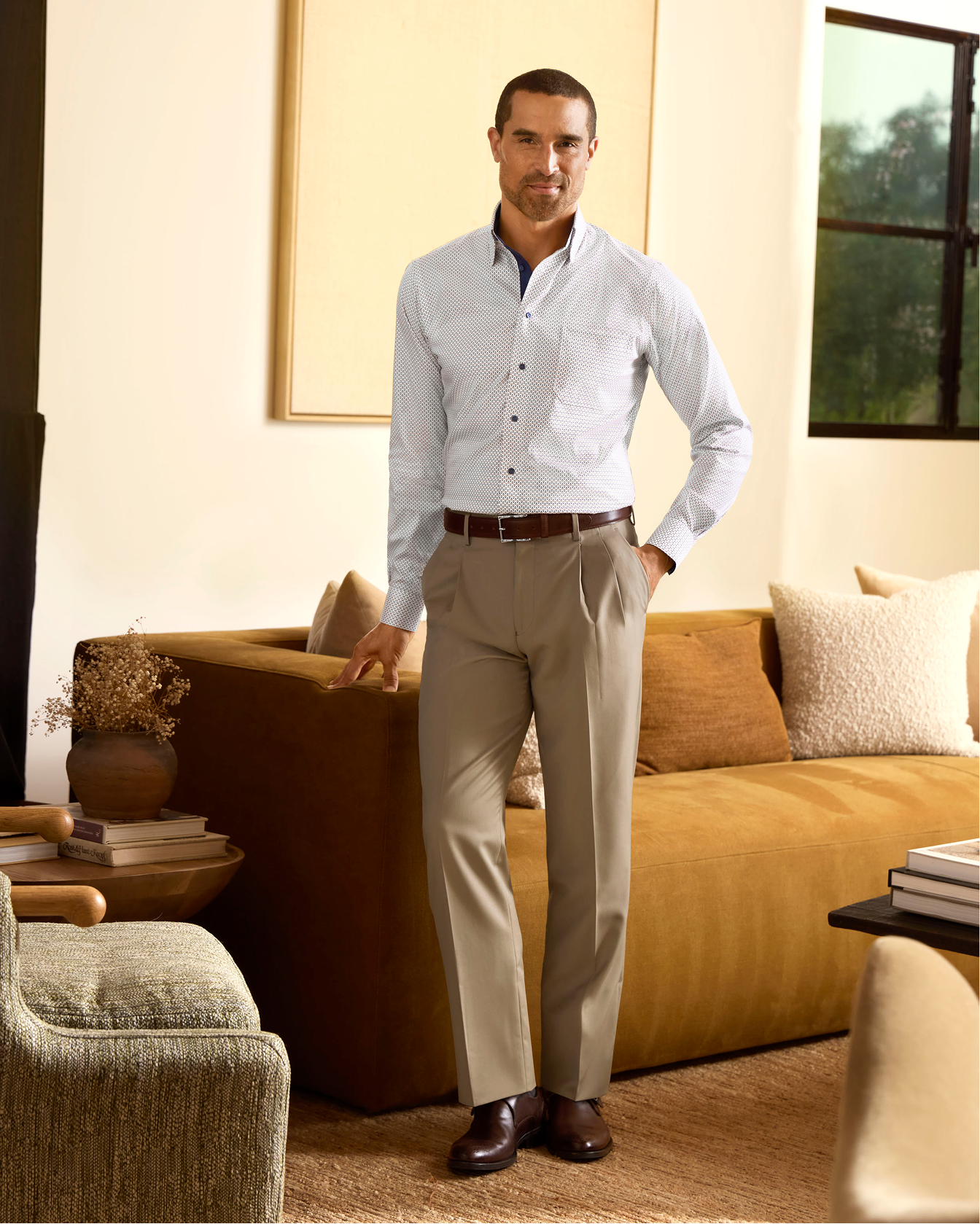 Shoppable lookbook image - 16