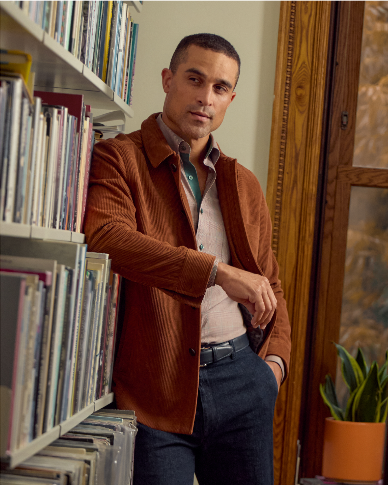Shoppable lookbook image - 6