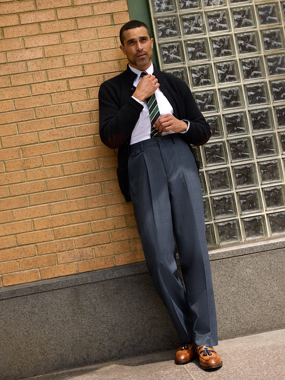 Alternate Shot of Men's Navy Plaid Bottoms 
