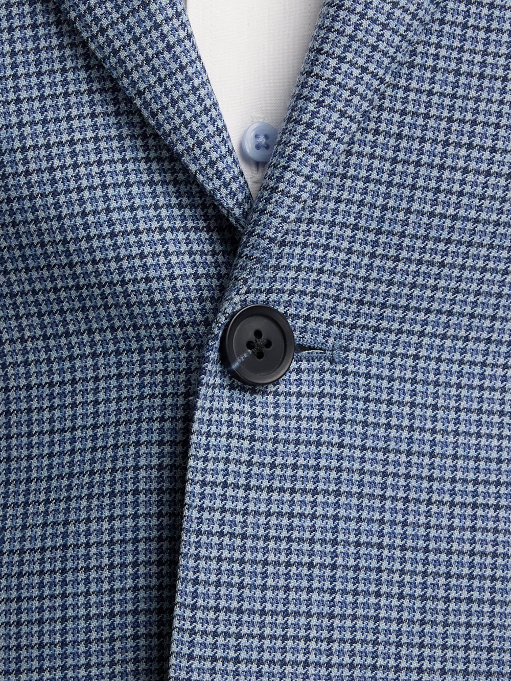 Alternate Image of Houndstooth Wool Blend Single Breasted Peak Lapel Suit Jacket-4