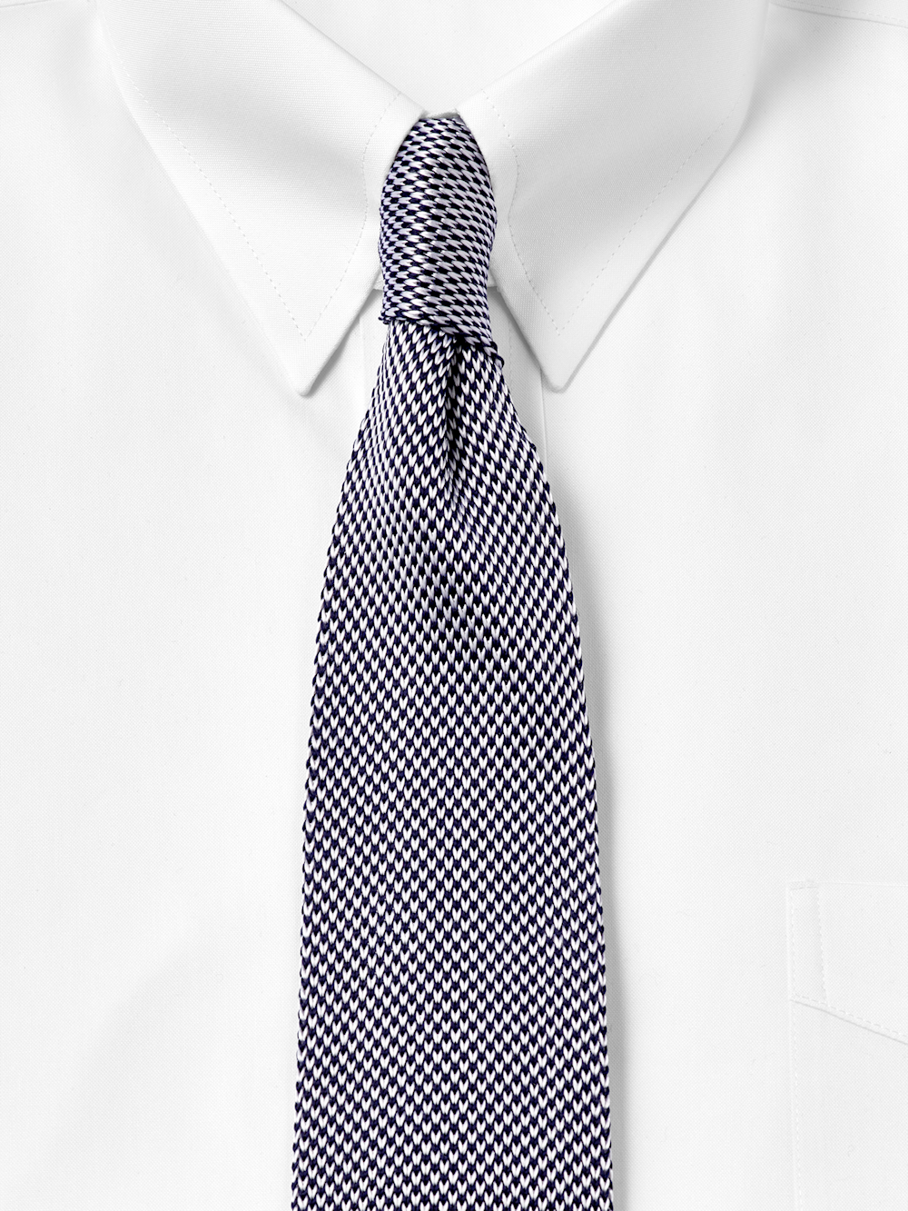 Alternate Shot of Men's Navy/White Houndstooth Neckwear  - 1