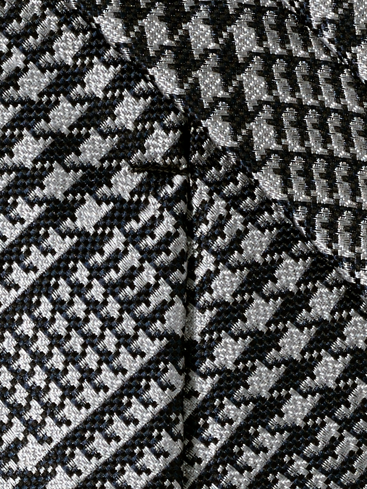Houndstooth Plaid Woven Silk Tie - Black/grey